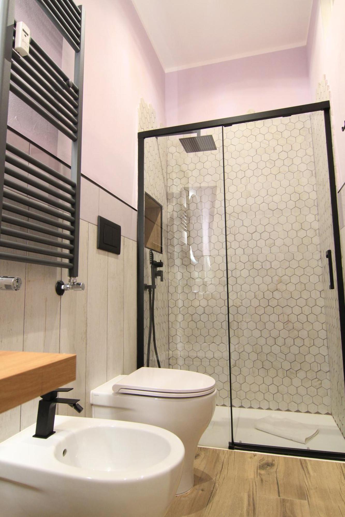 Helle Hus - 200m From Piazza Bologna Metro And 10 Minutes From The Colosseum Pensión Roma