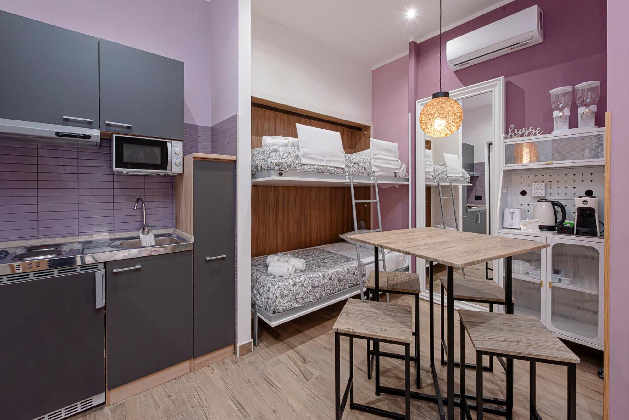 Helle Hus - 200m From Piazza Bologna Metro And 10 Minutes From The Colosseum Pensión *