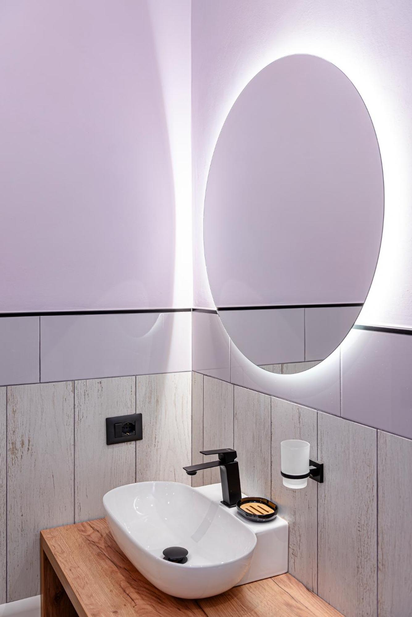 Helle Hus - 200m From Piazza Bologna Metro And 10 Minutes From The Colosseum Pensión Roma